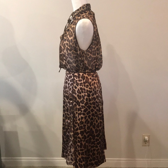 Animal print dress. - Picture 4 of 11